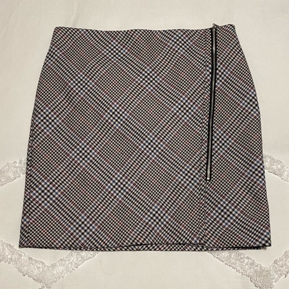 White House Black Market Dresses & Skirts - White House Black Market Wool Side Zipper Career Work Mini Skirt